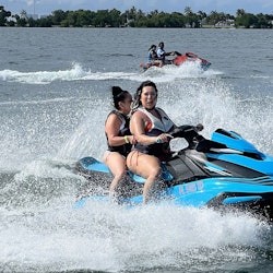 Miami: Boat Tour with Jet Skis, Tubing & Open Bar - 1
