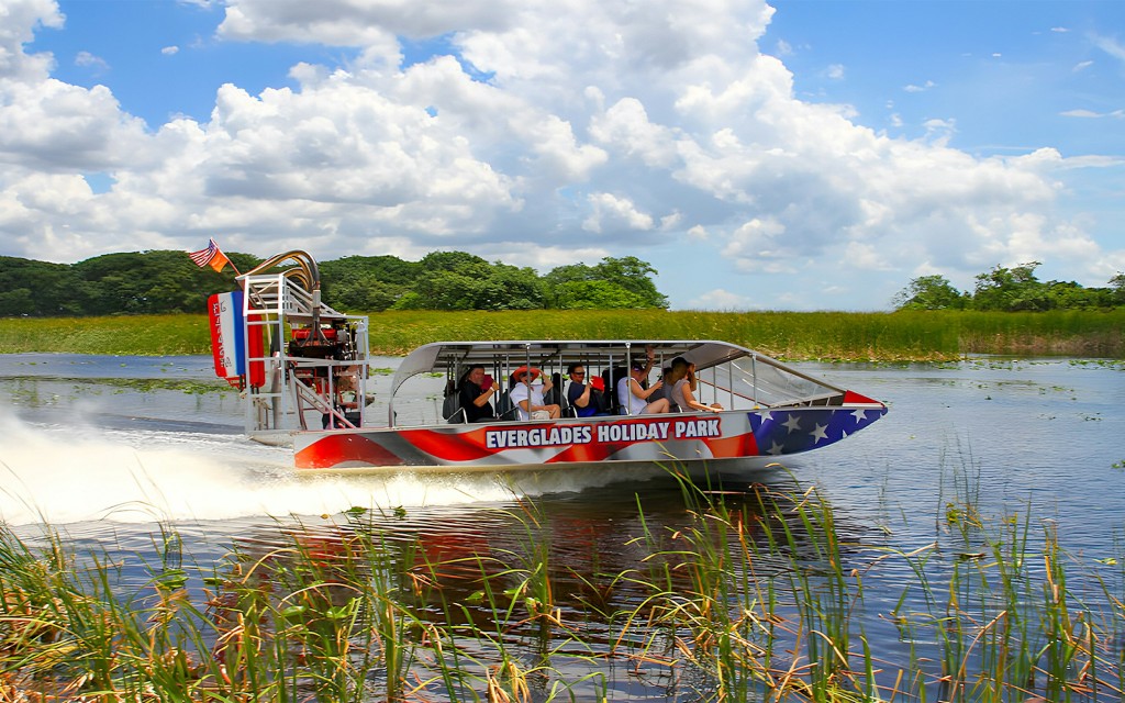 Miami: Tour en hidrodeslizador por Everglades Holiday Park con espectáculo de caimanes (Airboat Tour with Animal Encounter) - 2