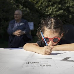 Mies van der Rohe Pavilion: Draw the Pavilion with Magic Family Workshop - 2