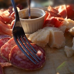 Milà: Tour d'aperitiu local + menjar de carrer - 3
