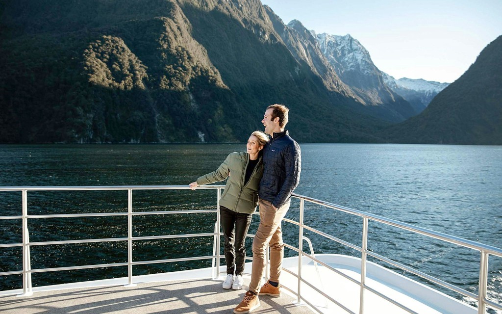 2-godzinny rejs po Milford Sound (2-Hour Milford Cruise) - 1