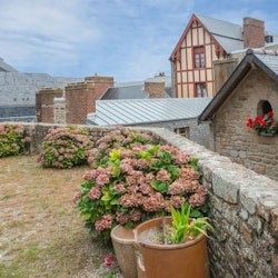 Mont Saint-Michel: Admission + Transport from Paris - 1