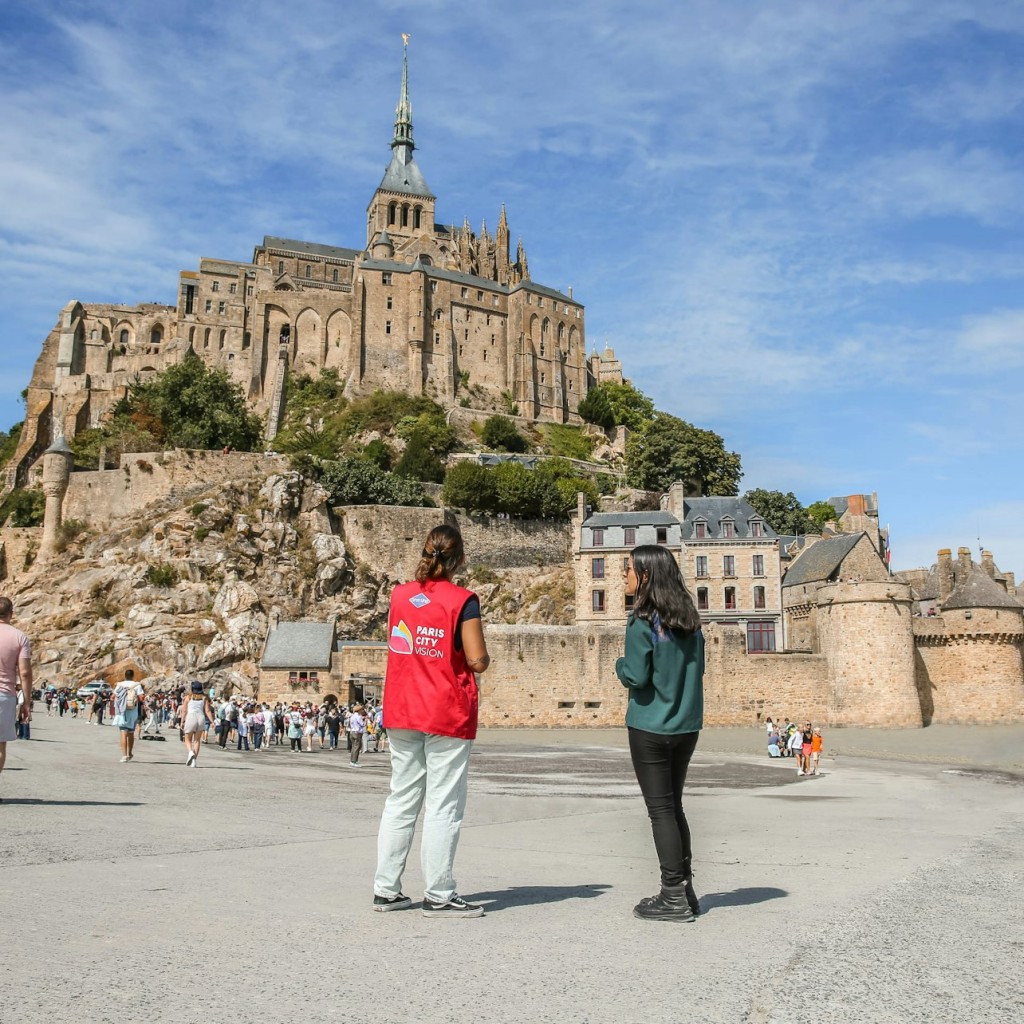 Mont Saint-Michel: Entry Ticket and Guided Tour + Transport from Paris - 2