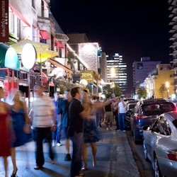 Montreal: Hop-on Hop-off Bus Night Tour - 2