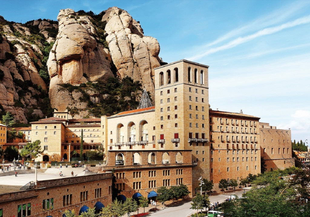Montserrat, Girona, and Costa Brava Tour from Barcelona - 3