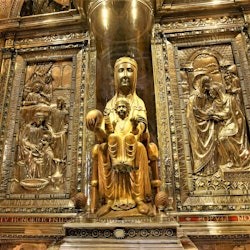 Montserrat: Morning Tour from Barcelona with Cog-Wheel Train and Black Madonna - 3