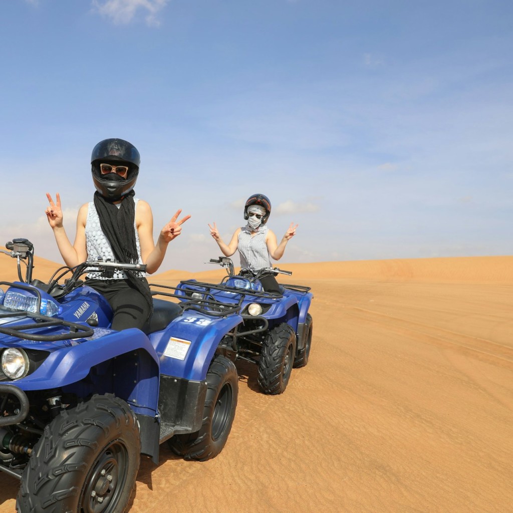 Poranne safari na pustyni: Dune Bashing, Sandboarding i przejażdżki na wielbłądzie - Semi-Private, Normal Dunes - 1