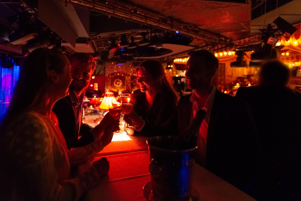 Moulin Rouge Cabaret Show with Drop-off Service and Dinner - 3