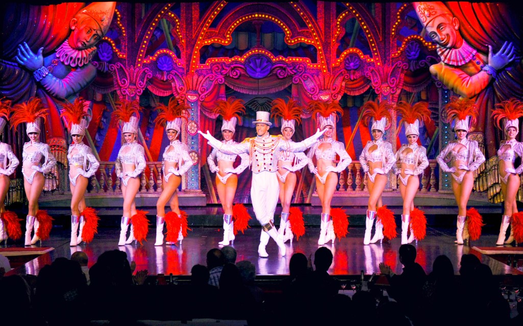 Moulin Rouge Show with Champagne (Show with Champagne + Return transportation) - 1
