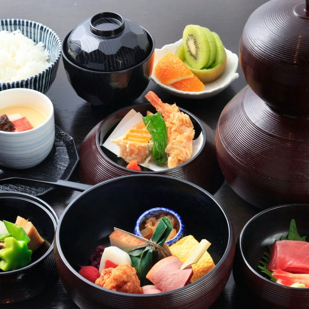Mount Fuji & Arakura Sengen Shrine: Guided Day Tour from Tokyo + Lunch - 2