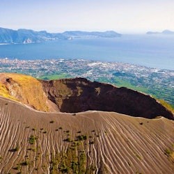 Mount Vesuvius: Fast Track Ticket + Roundtrip from Pompei - 1