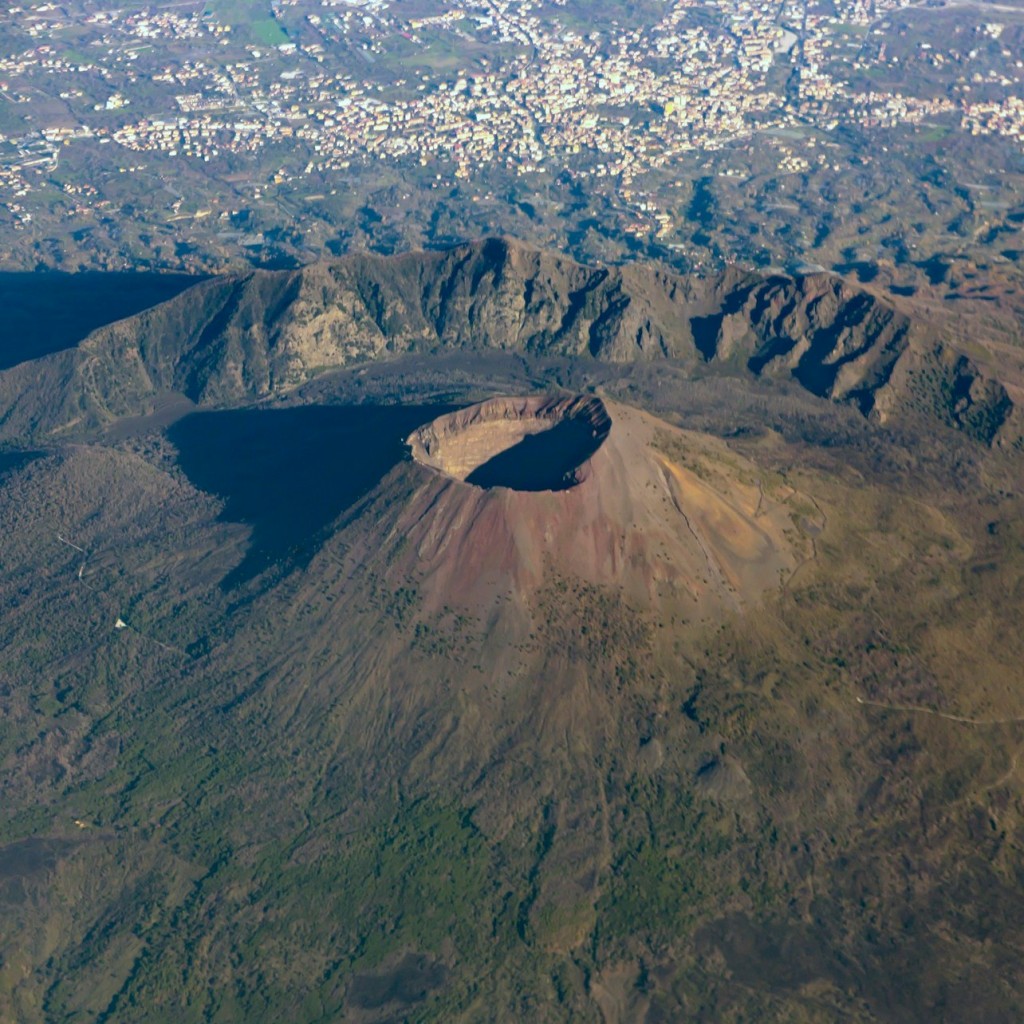Mount Vesuvius: Transport Only from Ercolano by Vesuvio Express - 2