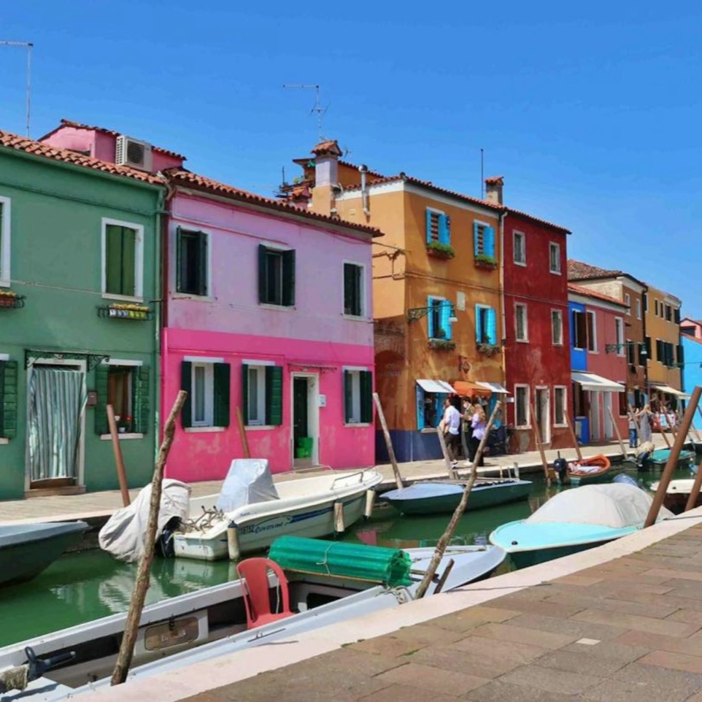 Murano e Burano: Passeio de barco a partir da estação de comboios + Demonstração de sopro de vidro - 1
