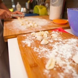 Naples: Small Group Pasta and Tiramisu Class with 4-Course Meal - 2