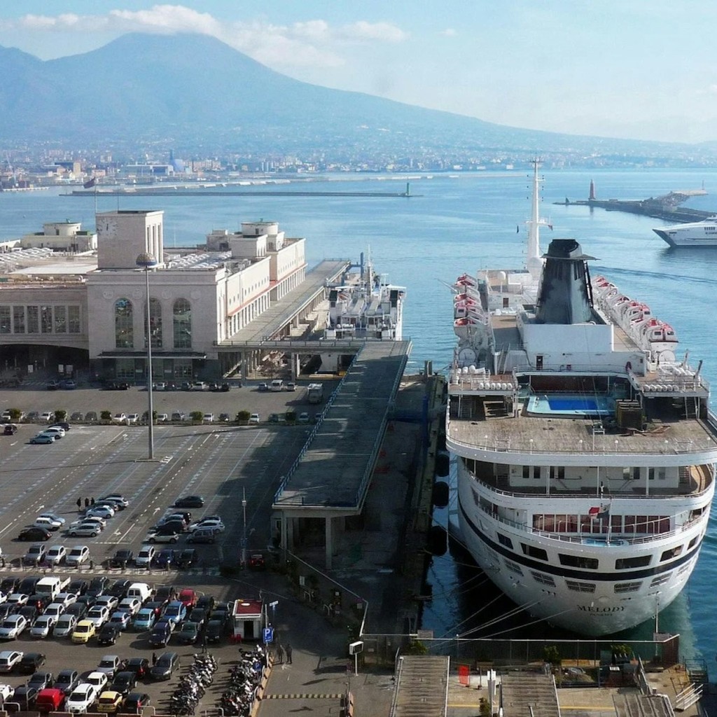 Naples: Transfer from Capodichino Airport to City Center - 2