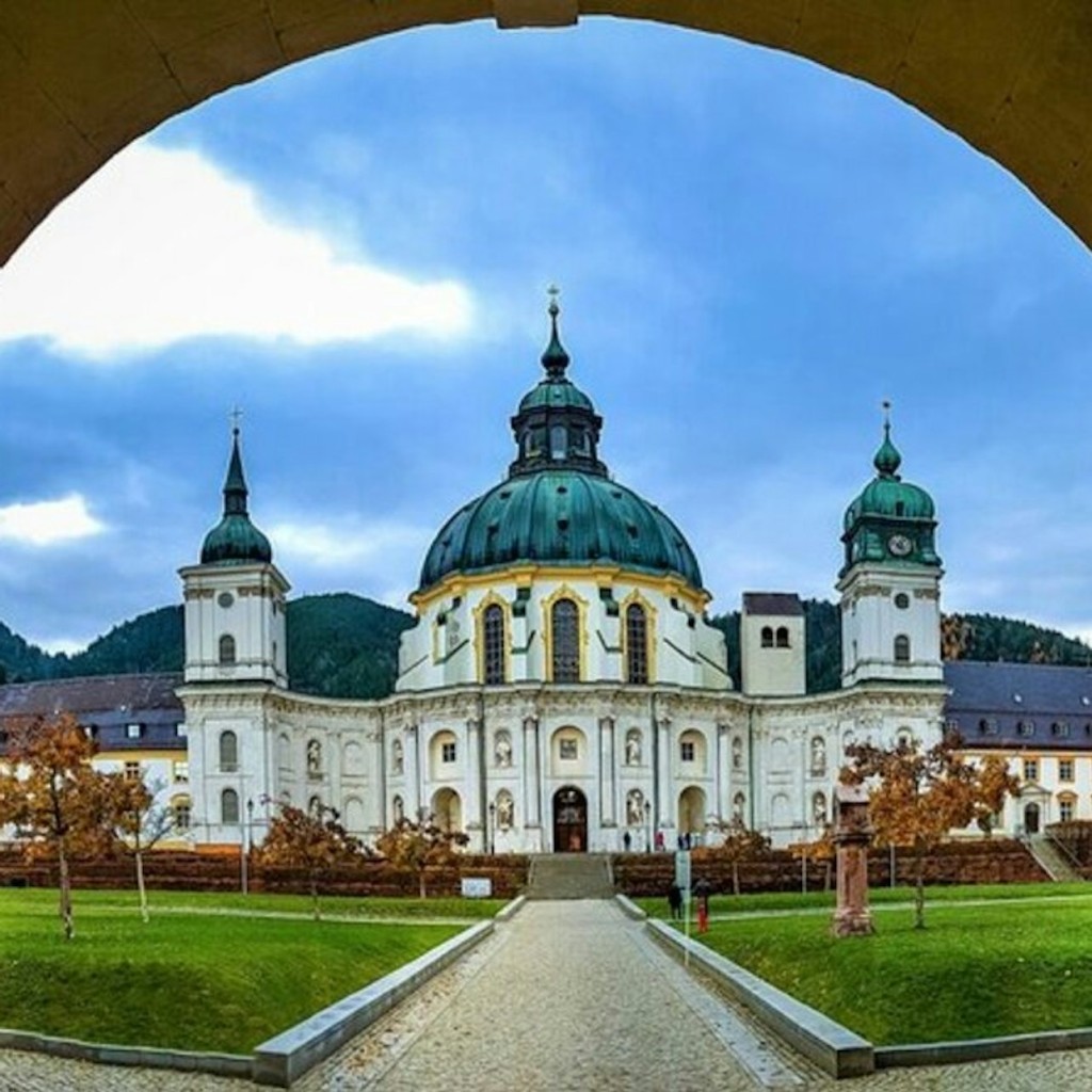 Zamek Neuschwanstein, opactwo Ettal i Oberammergau: prywatna jednodniowa wycieczka z Monachium - 1