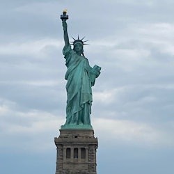 New York: 1-Hour Statue of Liberty Boat Tour - 2
