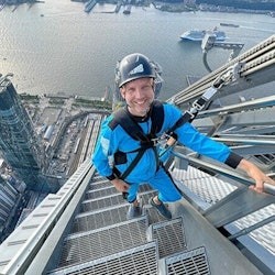 New York: 20+ Top Manhattan Sights Walking Tour + Edge NYC City Climb Entry - 1