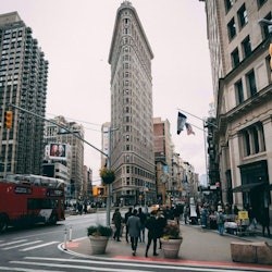 New York: 20+ Top Manhattan Sights Walking Tour + SUMMIT One Vanderbilt Entry - 2