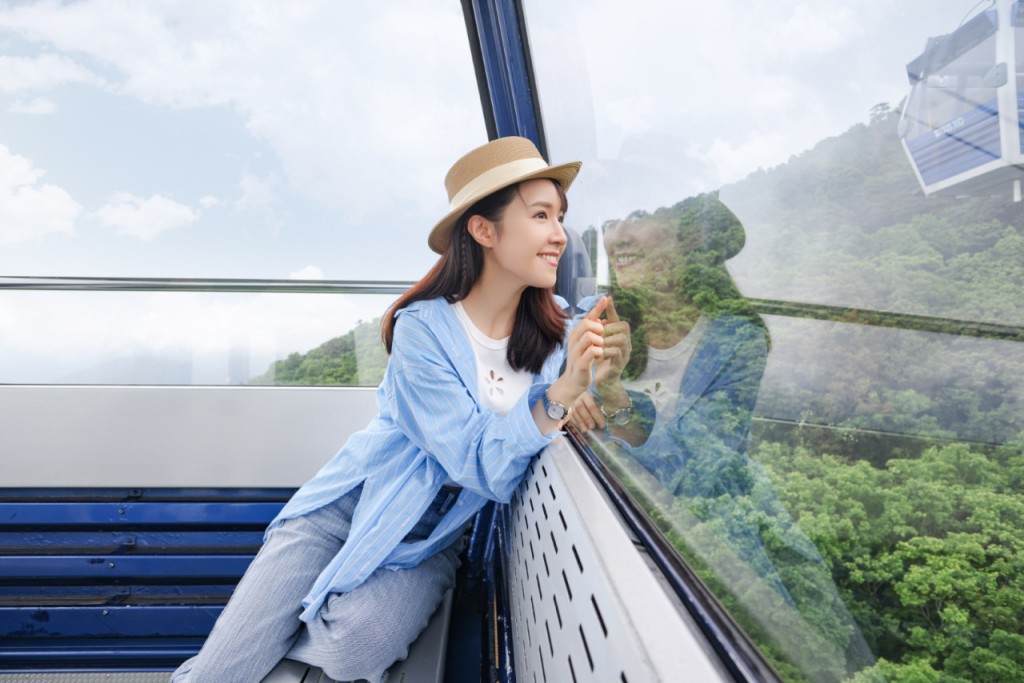 Ngong Ping 360 Cable Car Ticket (Round Trip Standard Cabin) - 3