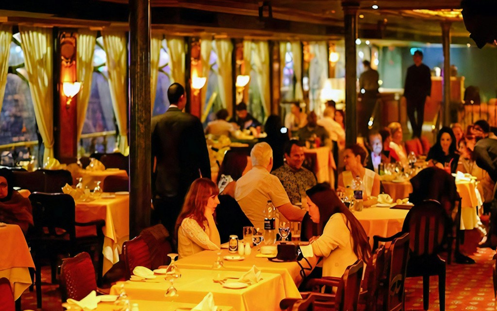 Kairo: Nile Pharaoh 5-Sterne-Bootsfahrt mit Abendessen und Live-Unterhaltung (Dinner Cruise) - 1