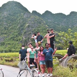 Ninh Binh, Hoa Lu, Tam Coc i la cova de Mua: visita guiada des de Hanoi + dinar - 1