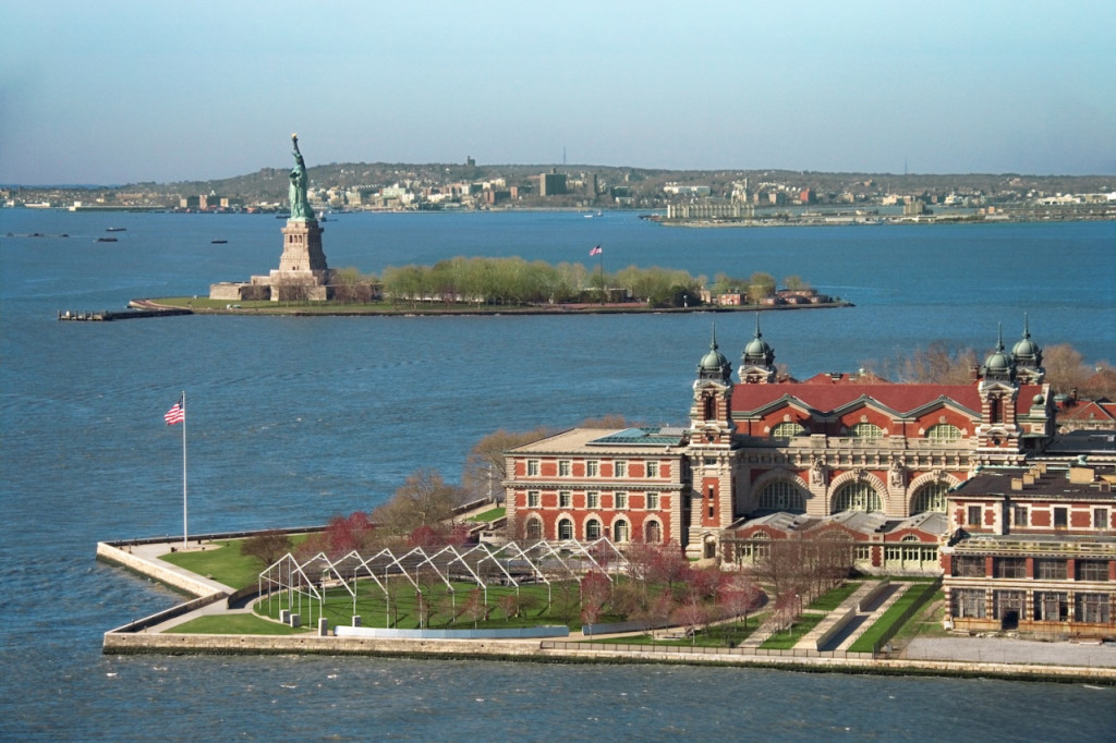 Official Statue of Liberty & Ellis Island Admission Ticket + Roundtrip Ferry by Statue City Cruises (New York City Ferry Departure: General Admission Ticket to Statue of Liberty and Ellis Island) - 1
