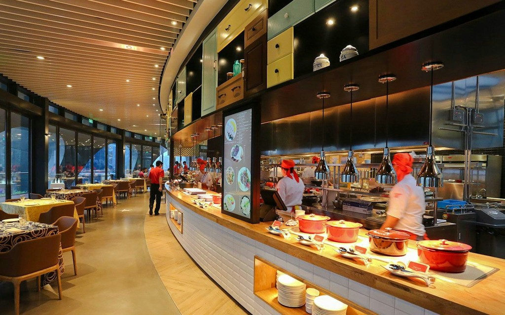 Oriental Pearl Radio & Television Tower Tickets mit Mittagessen/Dinner Buffet (Two Sphere Tickets with Coca-Cola Happy Restaurant Buffet) - 1