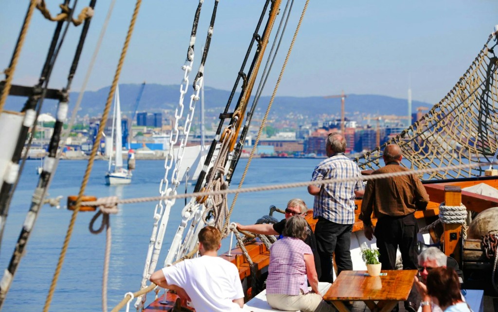 Oslo: Oslofjord Sightseeing-Bootsfahrt mit dem Segelschiff (Oslo: Oslofjord sightseeing cruise by sailing ship) - 1