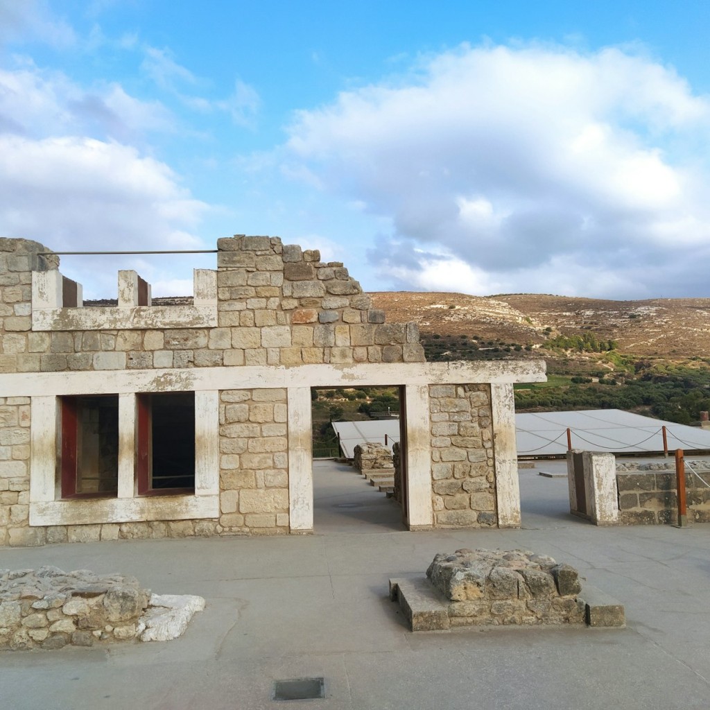 Palau de Cnossos: Tiquet d'entrada + Guia digital del patrimoni cultural hel·lènic - Knossos Palace & Archaeological Site - 1