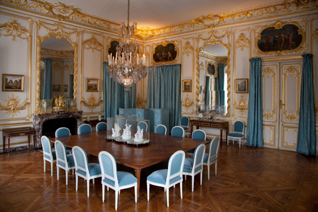 Palace of Versailles Audio-Guided Tour with Round Trip Transfers from Paris - 2