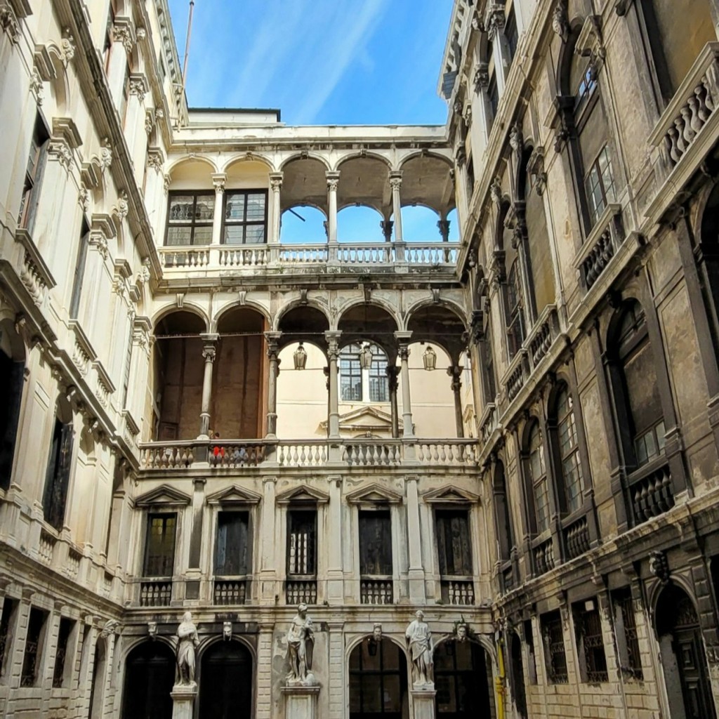 Palazzo Pisani: Najwyższy taras na dachu w Wenecji - 1