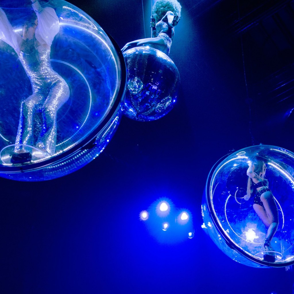 Paradis Latin: Jantar e espetáculo de cabaret à noite - Show + Dinner “Gustave Eiffel” (with drinks) - 3