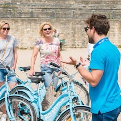 Paris: Latin Quarter & Le Marais Bike Tour - 1