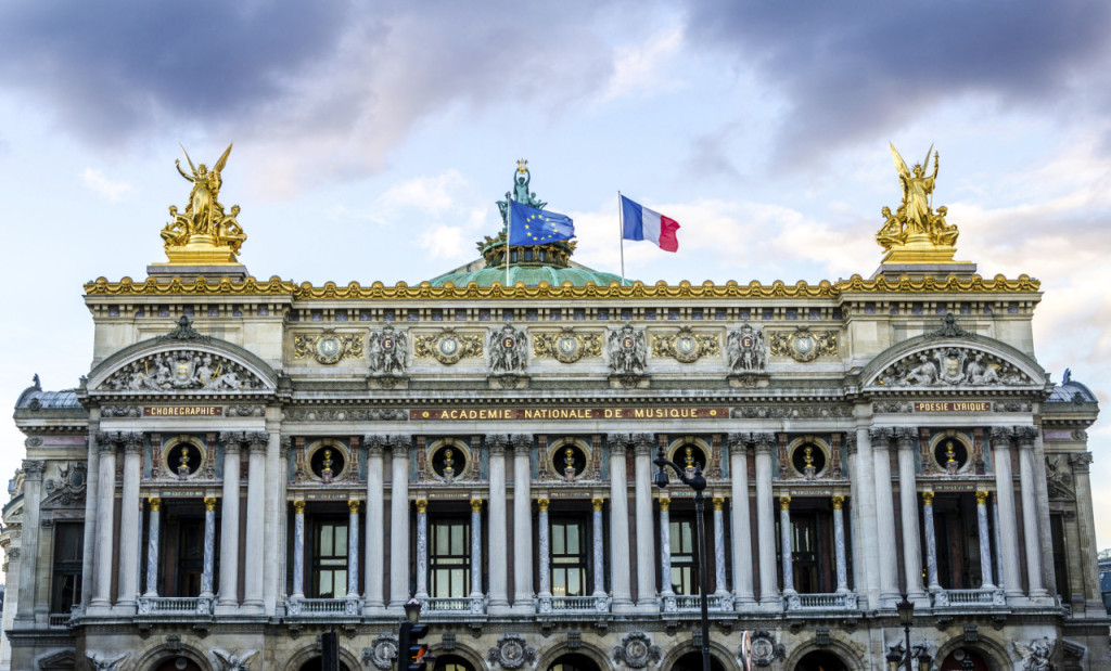 Paris Panoramic Bus Tour and Seine River Cruise - 3