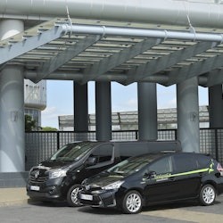 Paris: Roundtrip Taxi Transfer from Orly Airport to Disneyland - 3