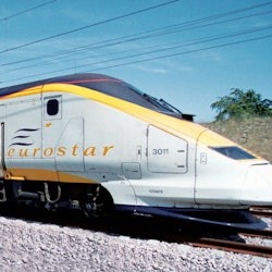 Paris: Small Group Tour from London + Seine River Cruise - 2