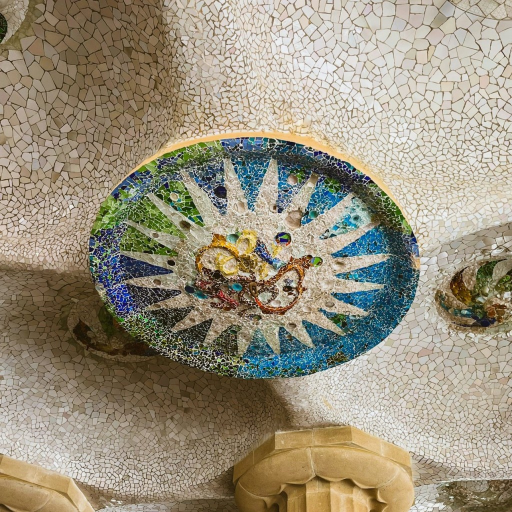 Park Güell: Entrada + Tour guiado - 1