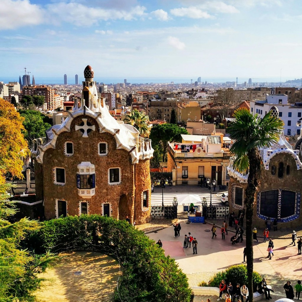 Park Güell: Entrada + Tour guiado - 2