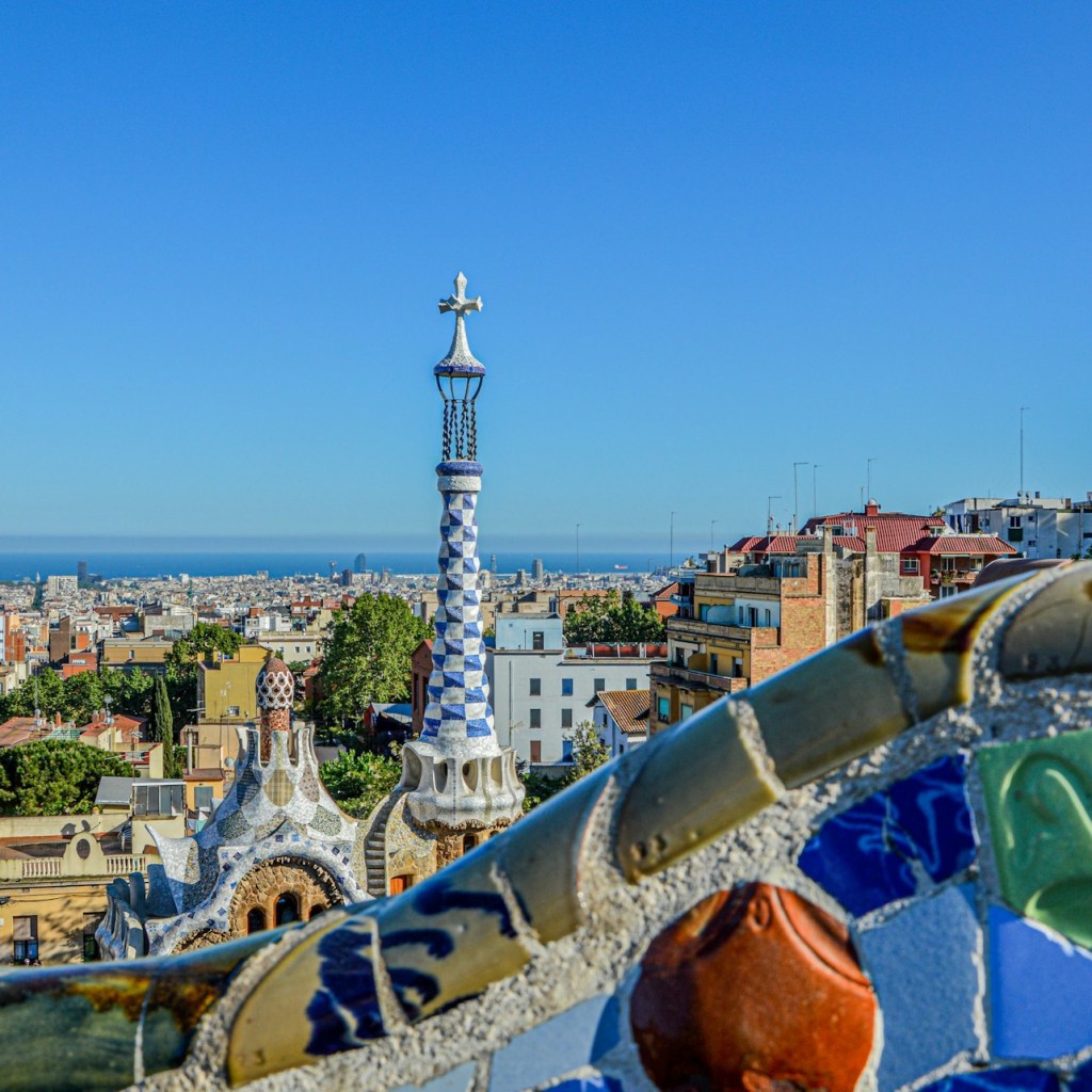 Park Güell: Bilet uprawniający do wejścia priorytetowego + Zwiedzanie z przewodnikiem - 1