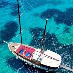 Paros, Antiparos, Despotiko, Blue Lagoon: Private Galatea Tour + Meal - 3