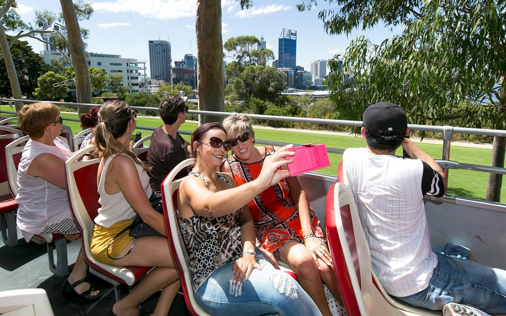 Perth Hop-on Hop-off Bustour (48-Hour HOHO Pass + Perth Mint Tour) - 1
