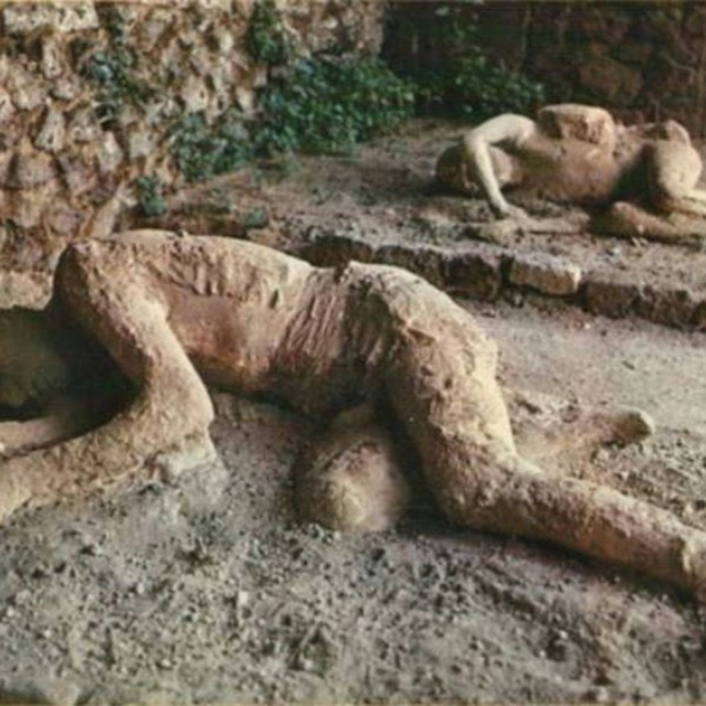 Pompeii: Day Trip From Naples - 2