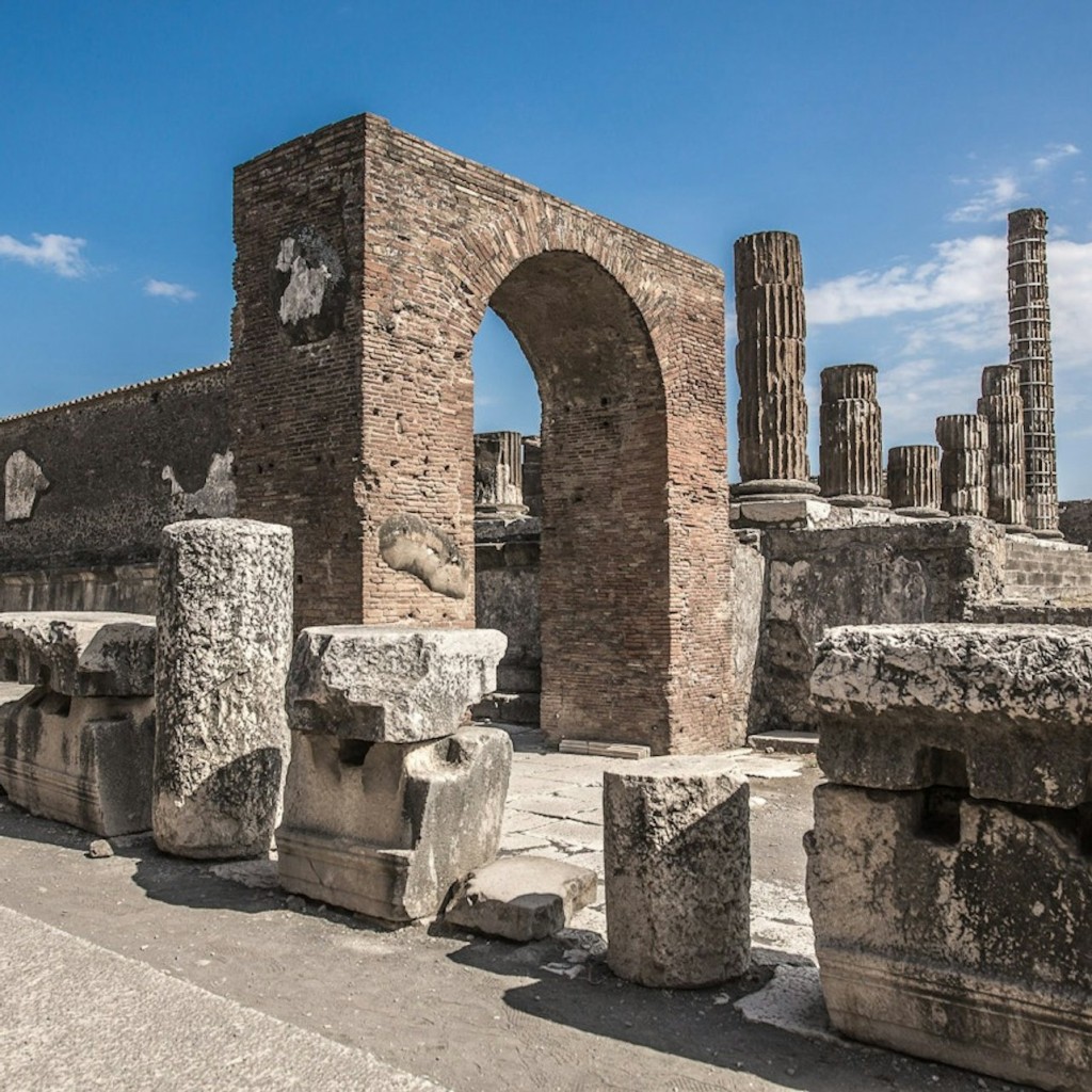 Pompeii & Mount Vesuvius: Entry + Roundtrip from Naples - 2