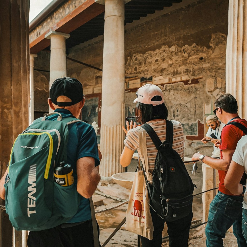 Pompeii: Small Group Guided Tour + Roundtrip Train - 1