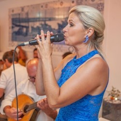 Portimão: Fado Show with Algarvian Tapas Tasting - 1