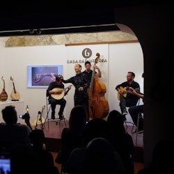 Porto: Fado Concert in Casa da Guitarra with Port Wine - 1