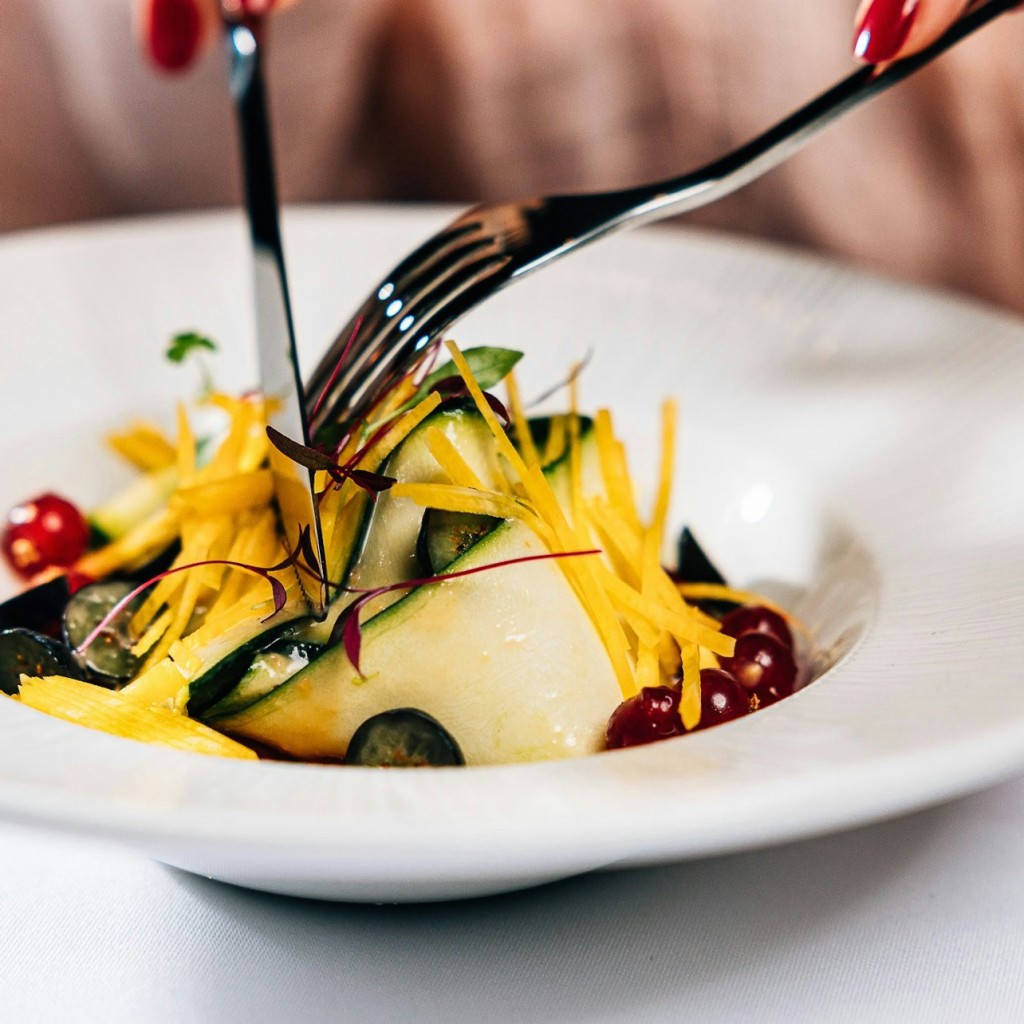 Prague: 2-Hr Cabaret Show with 4-Course Dinner - 1