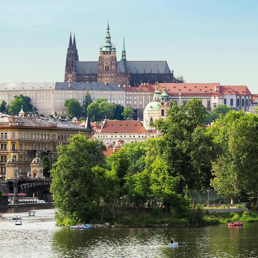 Praga All-Inclusive Pass: més de 30 atraccions + Bus turístic - 2-Day Pass - 3