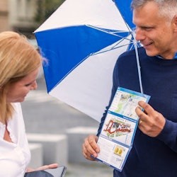 Prague Castle: Entry Ticket + Audio Guide + One-way Minibus Transfer - 2